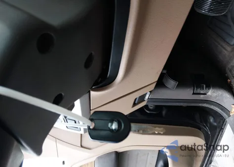 2011 Ford F-150 Lariat z USA, uszkodzony, nr VIN 1FTFW1CT7BFB28711